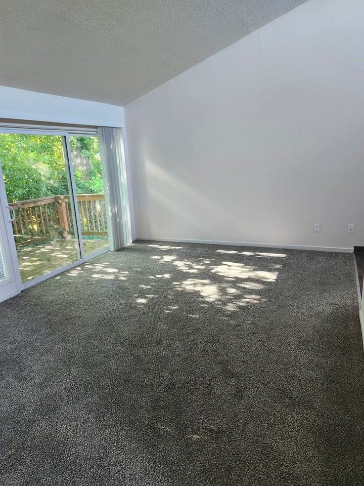 Fairway Downs - Photo 3 of 31