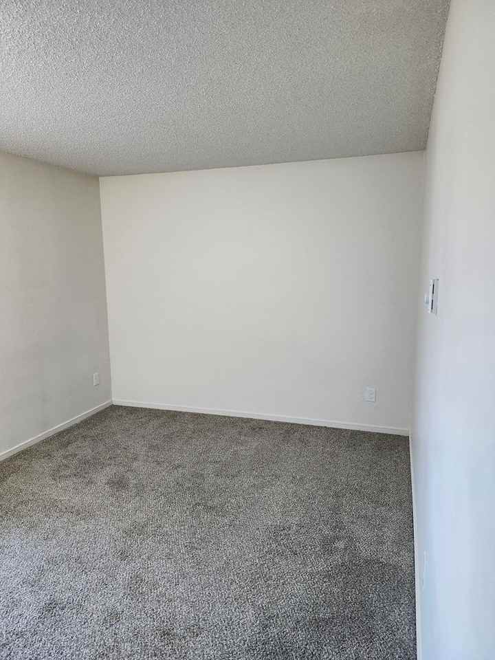 Fairway Downs - Photo 7 of 31