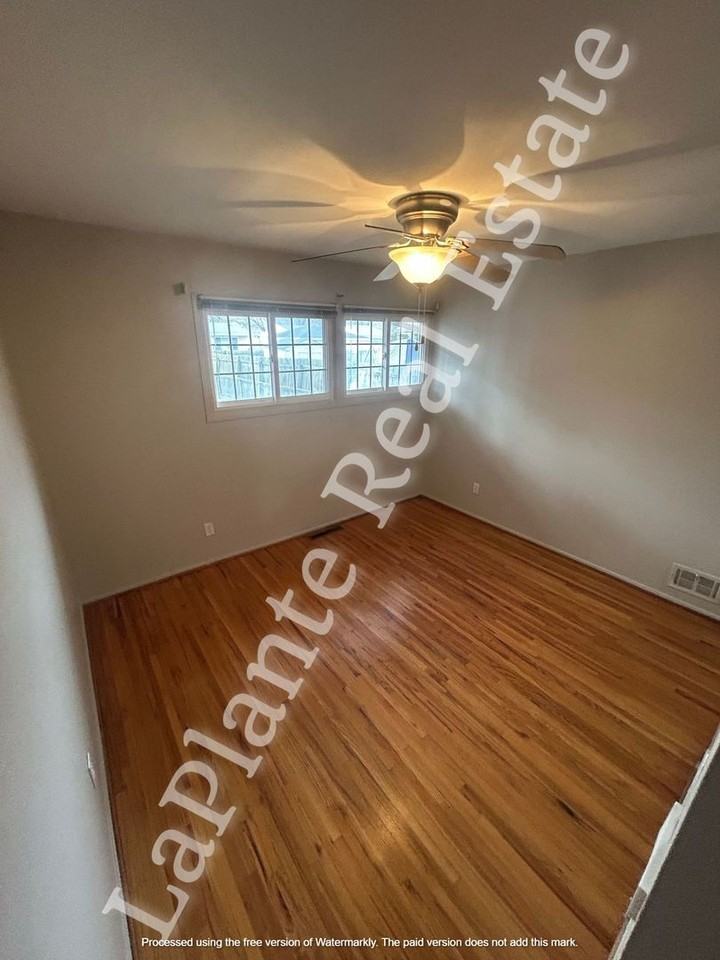 1409 Bradshaw Ct - Photo 7 of 18