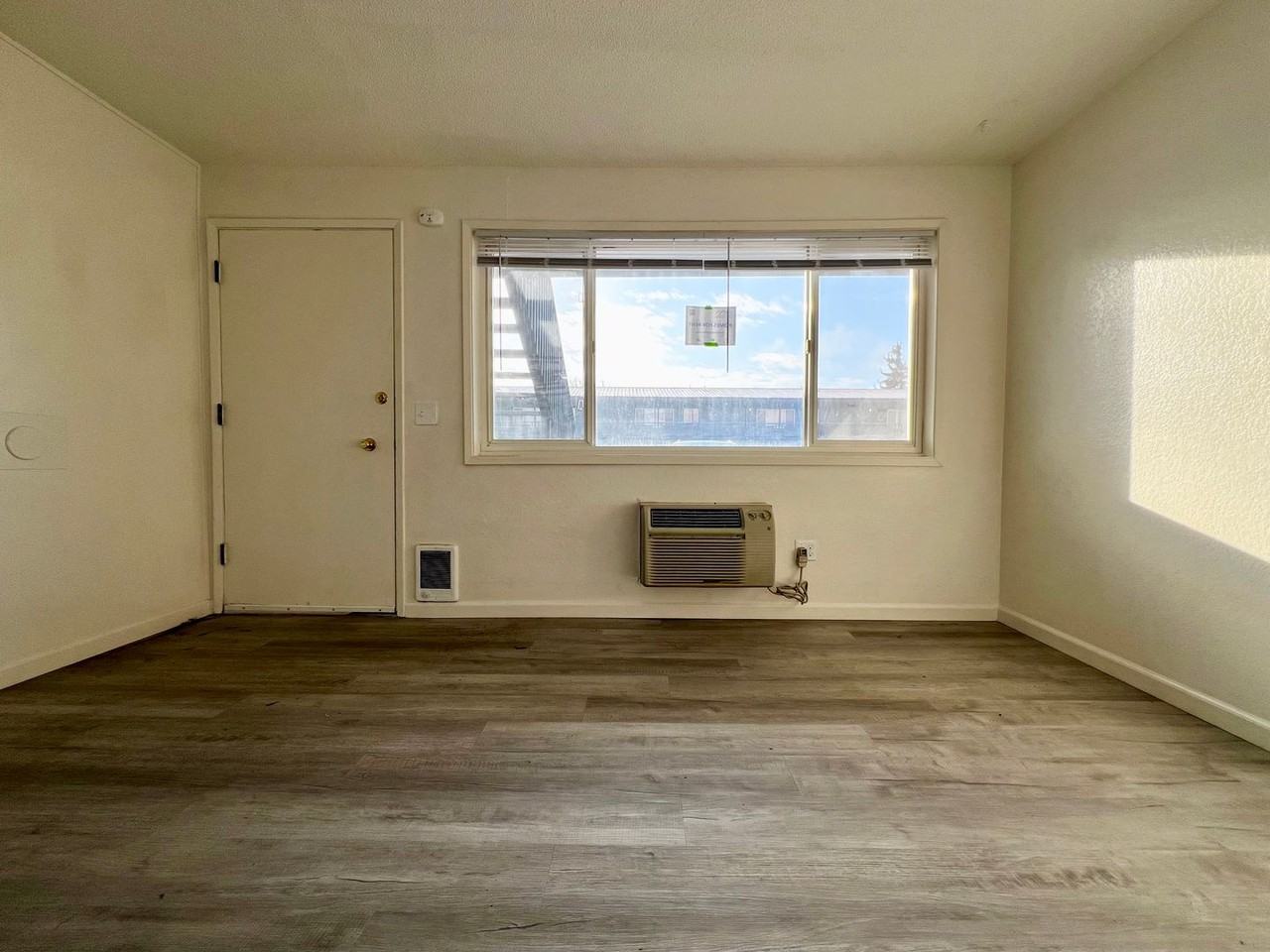 Mt Stuart - Photo 4 of 28