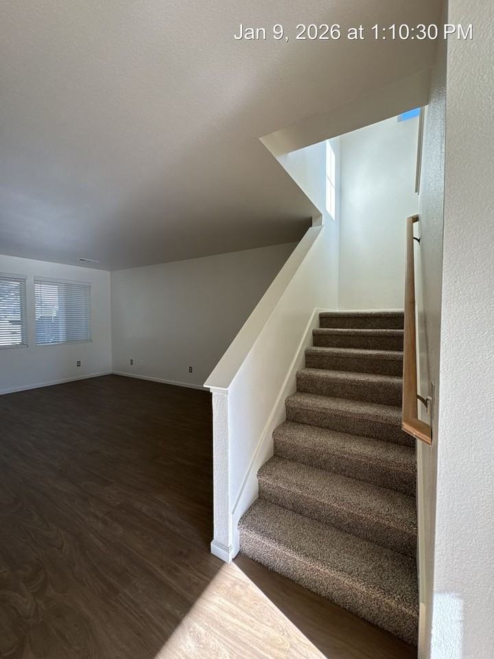 816 W Loyola Ave - Photo 5 of 37