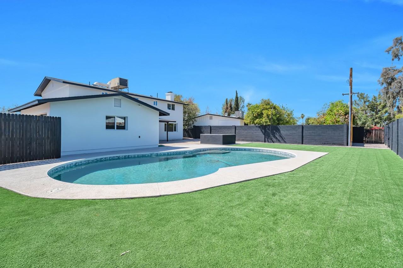 1050 E Alameda Dr - Photo 2 of 25