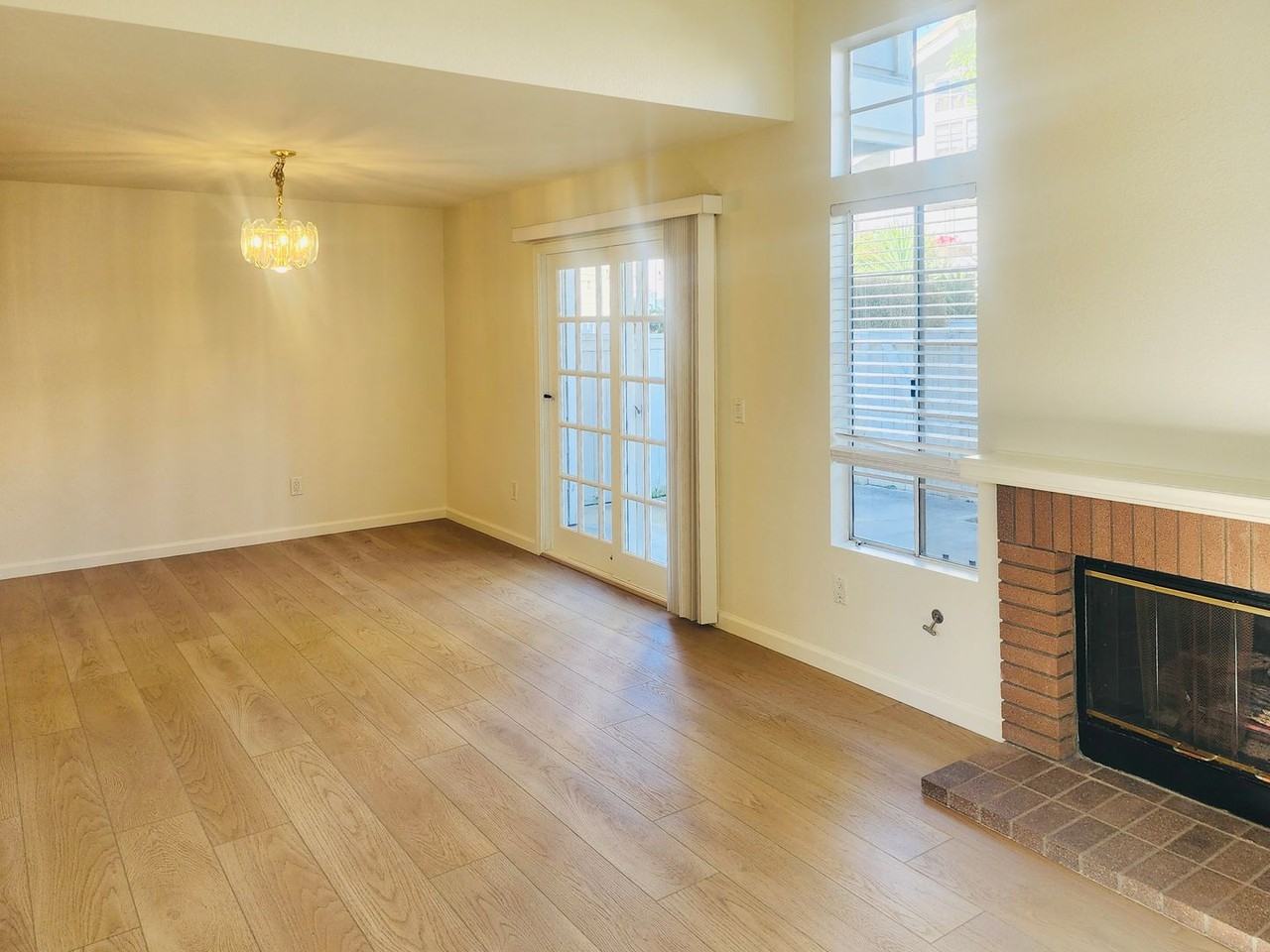 2275 Hawthorne Pl - Photo 6 of 34