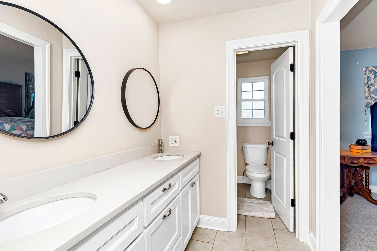 10859 Cal Rd - Photo 7 of 11