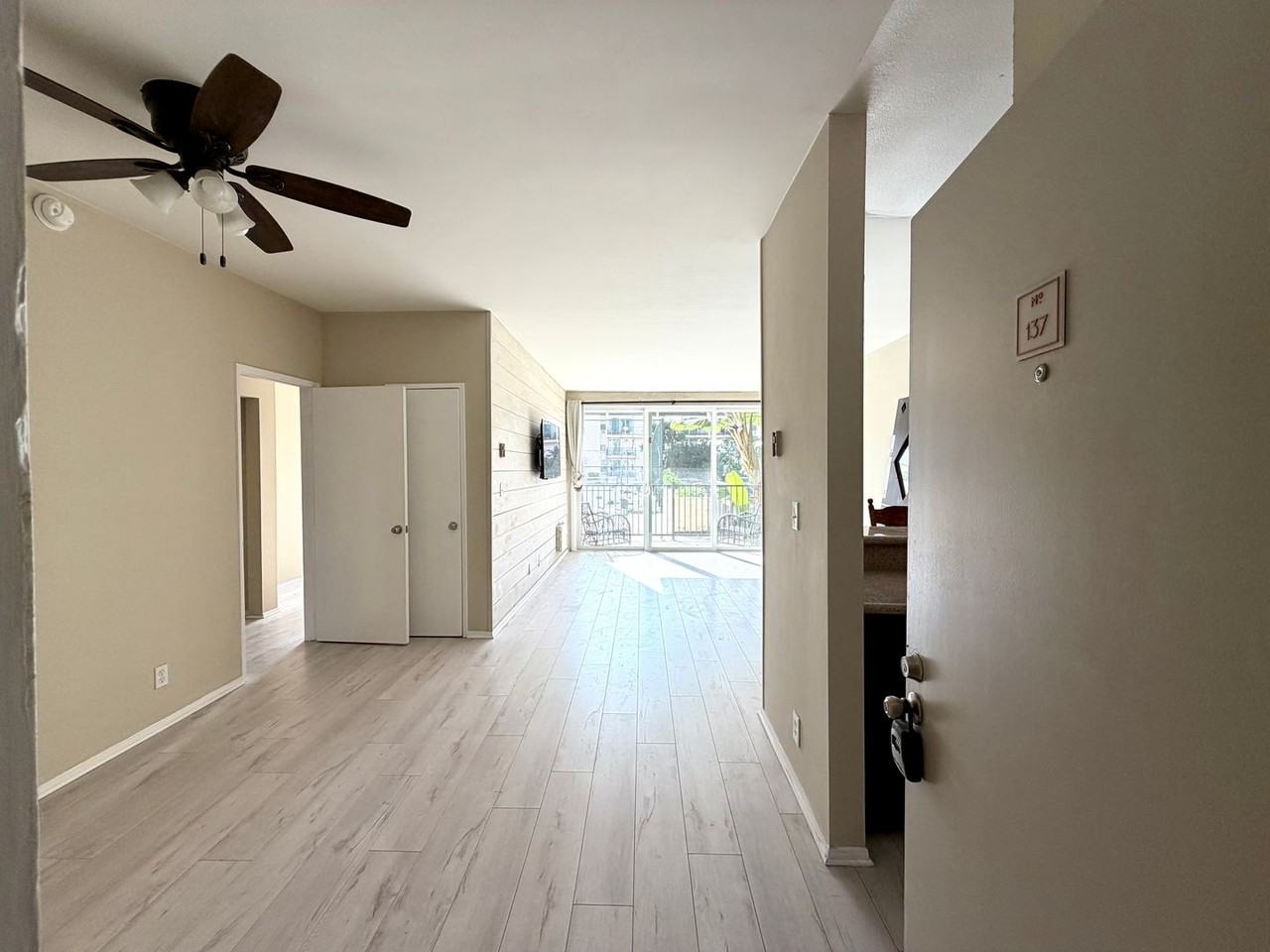 23901 Civic Center Way - Photo 3 of 27