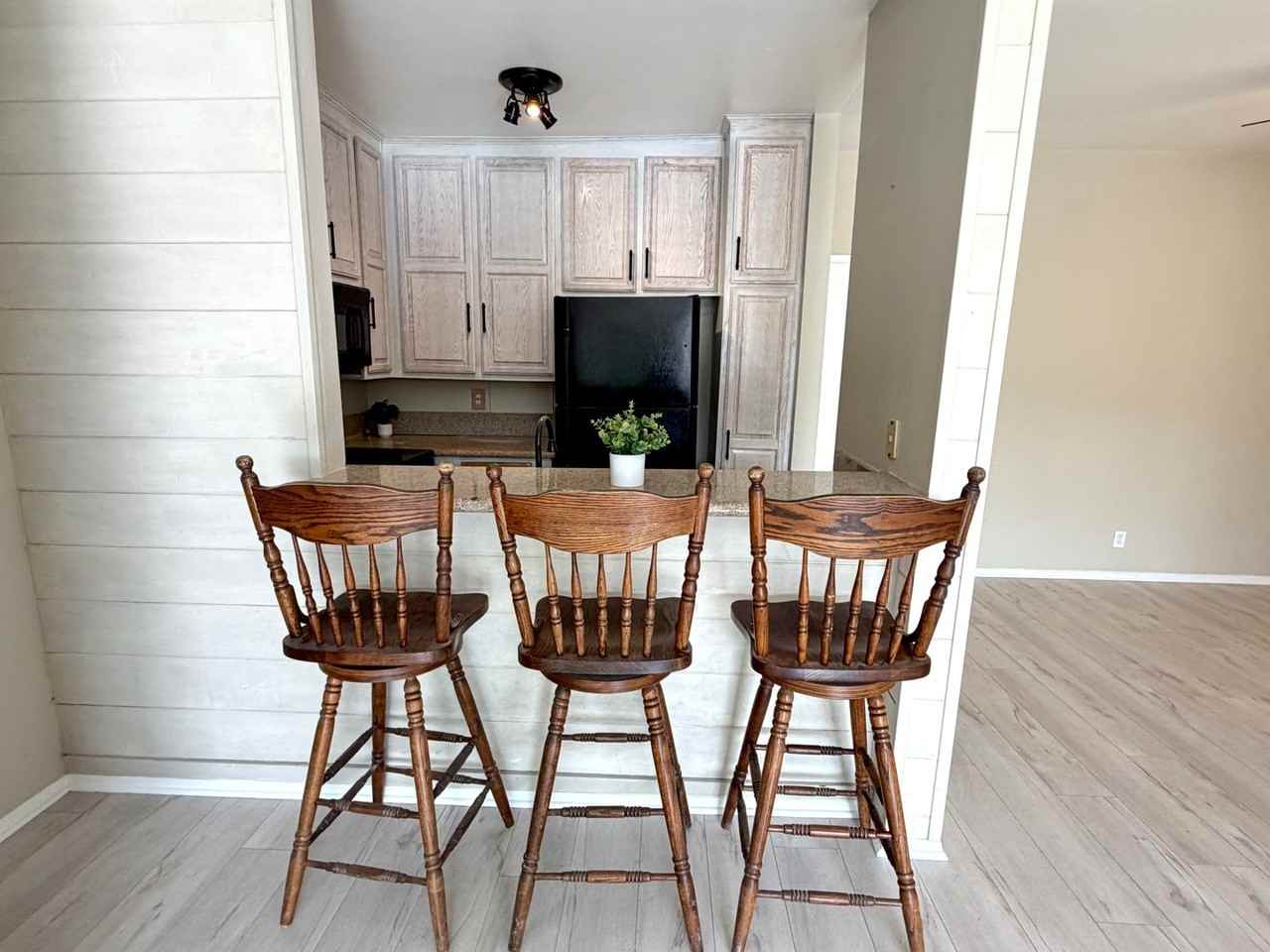 23901 Civic Center Way - Photo 7 of 27