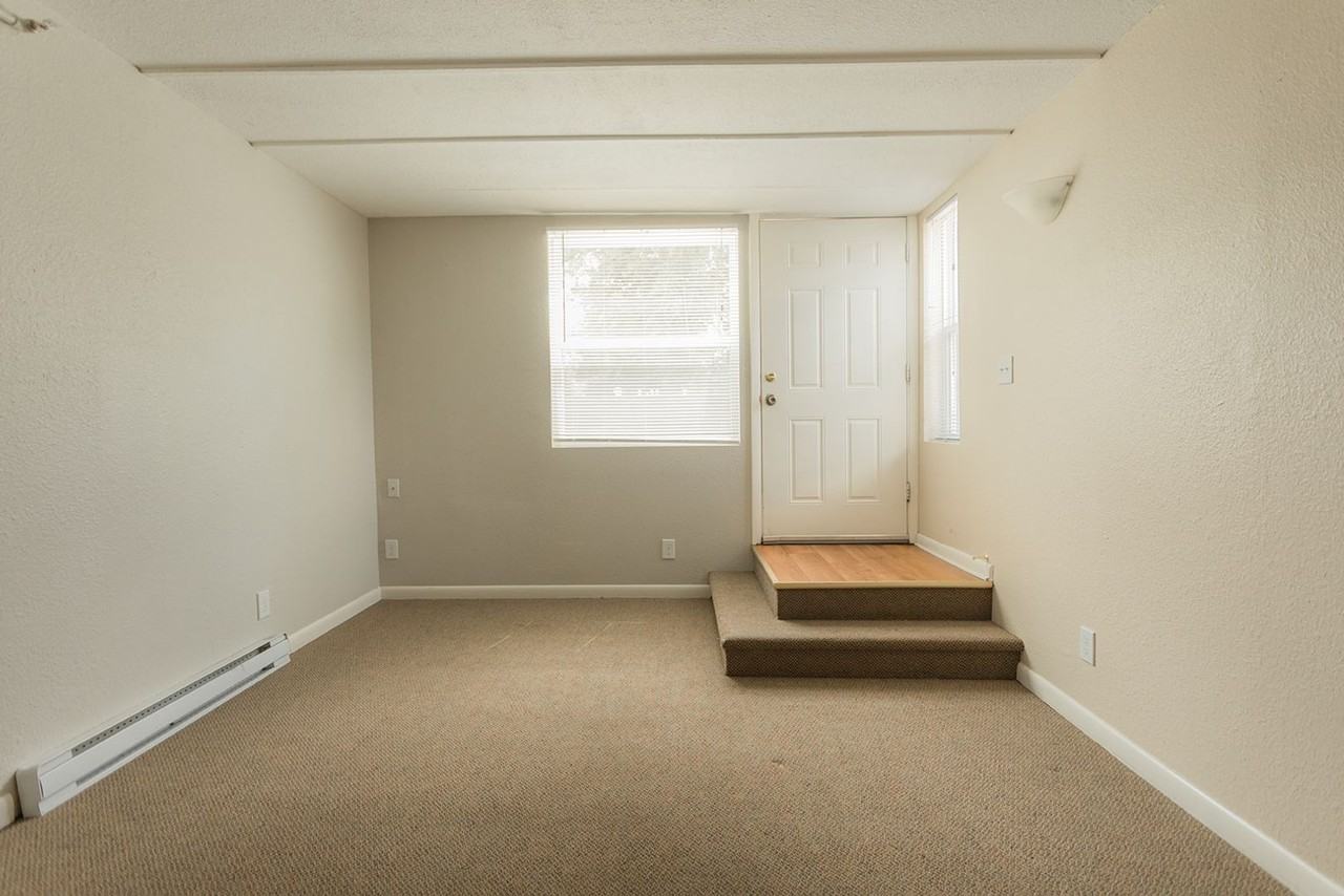 2301 Goss St. - Photo 3 of 30