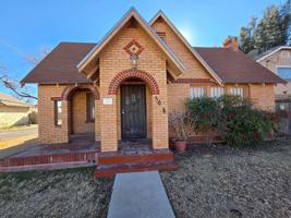 featured image of 508 W 1st St