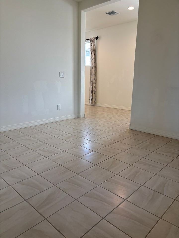 19314 S 208th Pl - Photo 4 of 36