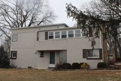 2821 S Queen St - Photo 1 of 1