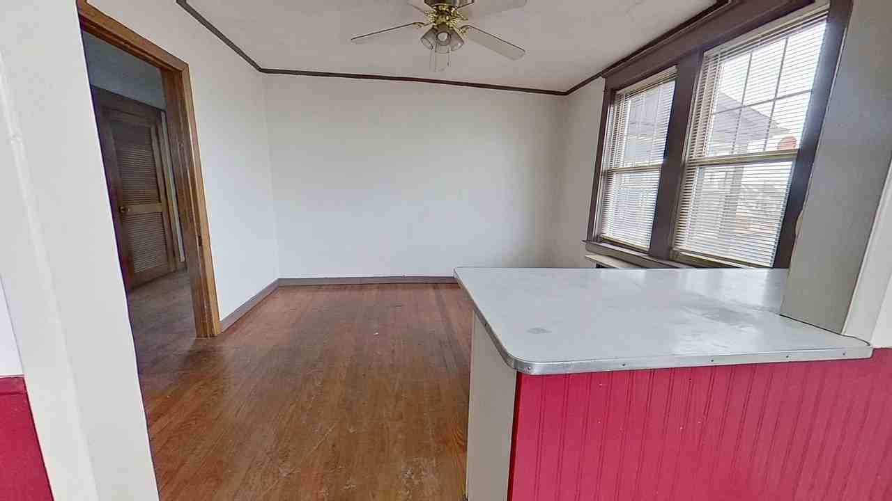 1303 Mount Rose Ave - Photo 4 of 10