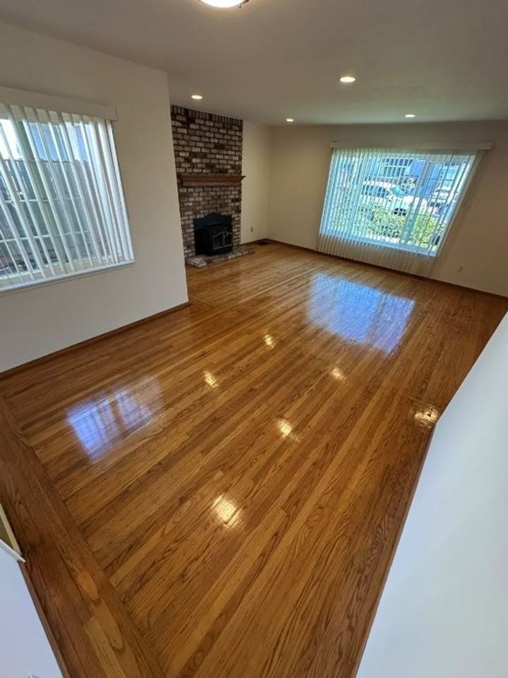 21101 Aspen Ave - Photo 4 of 23