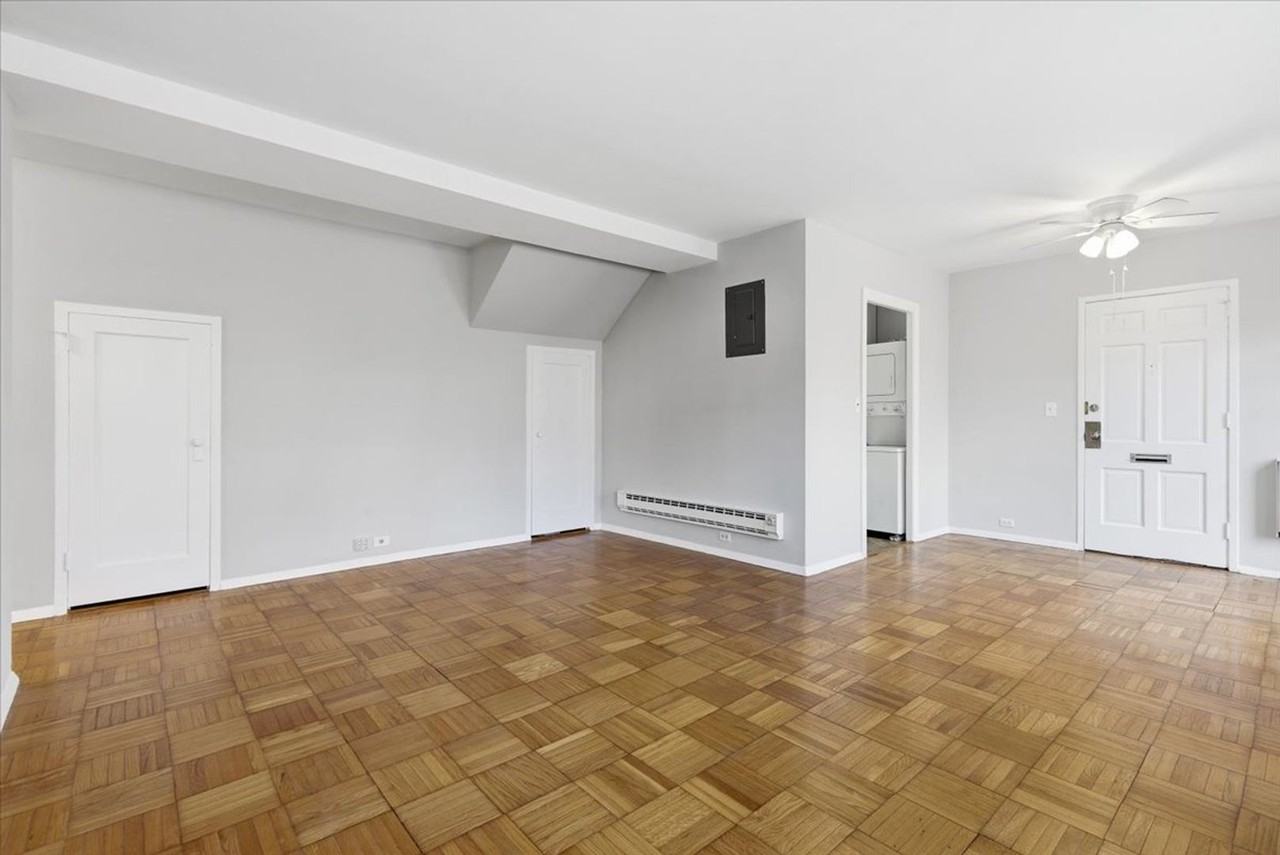 1737B Preston Rd - Photo 4 of 17