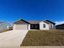 featured image of 147 La Vista Dr