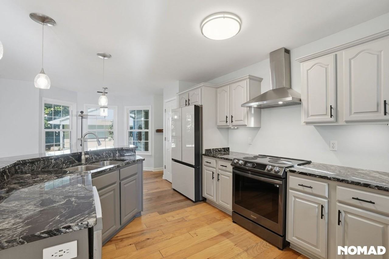 174 Hunting Bay Dr - Photo 6 of 45