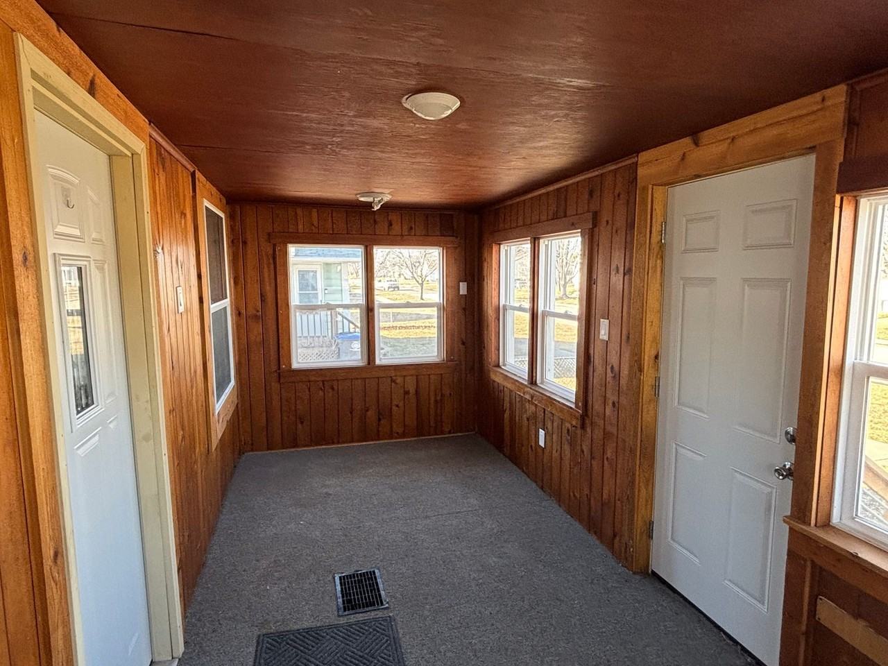 2903 3rd Ave - Photo 3 of 21