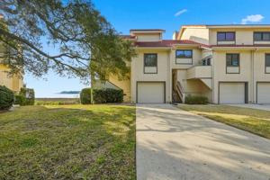 featured image of 7 Marina Cove Dr