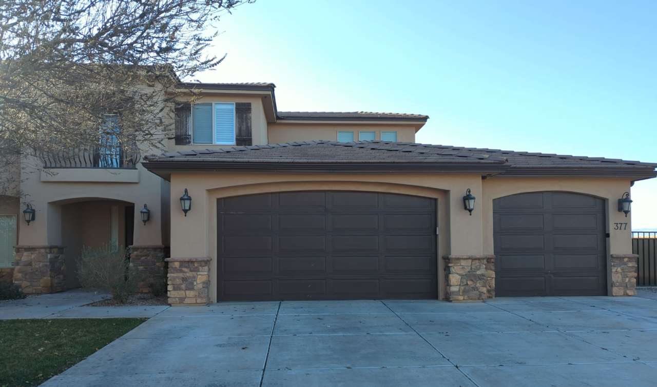 377 W 3323 S - Photo 2 of 12