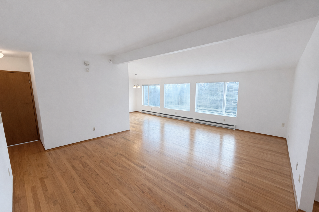 1813 Taylor Ave N - Photo 2 of 32