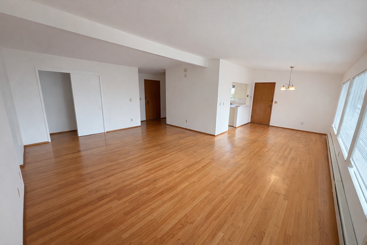 1813 Taylor Ave N - Photo 4 of 32