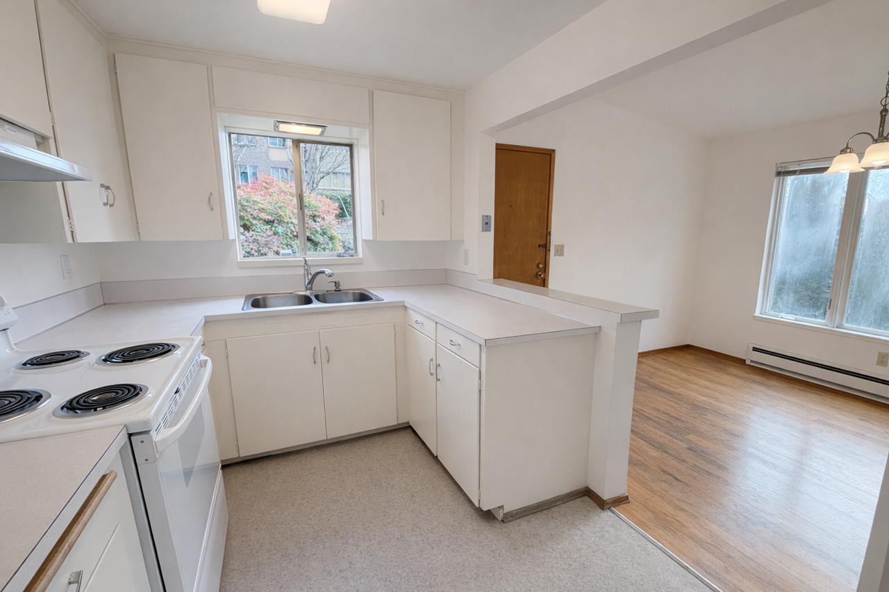 1813 Taylor Ave N - Photo 6 of 32