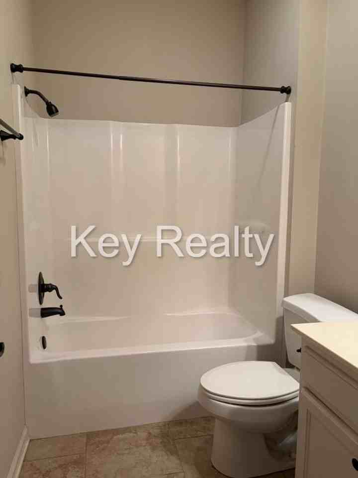 309 Crossridge Ave - Photo 7 of 12