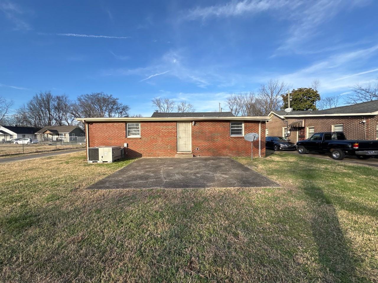 722 Minor St - Photo 2 of 14