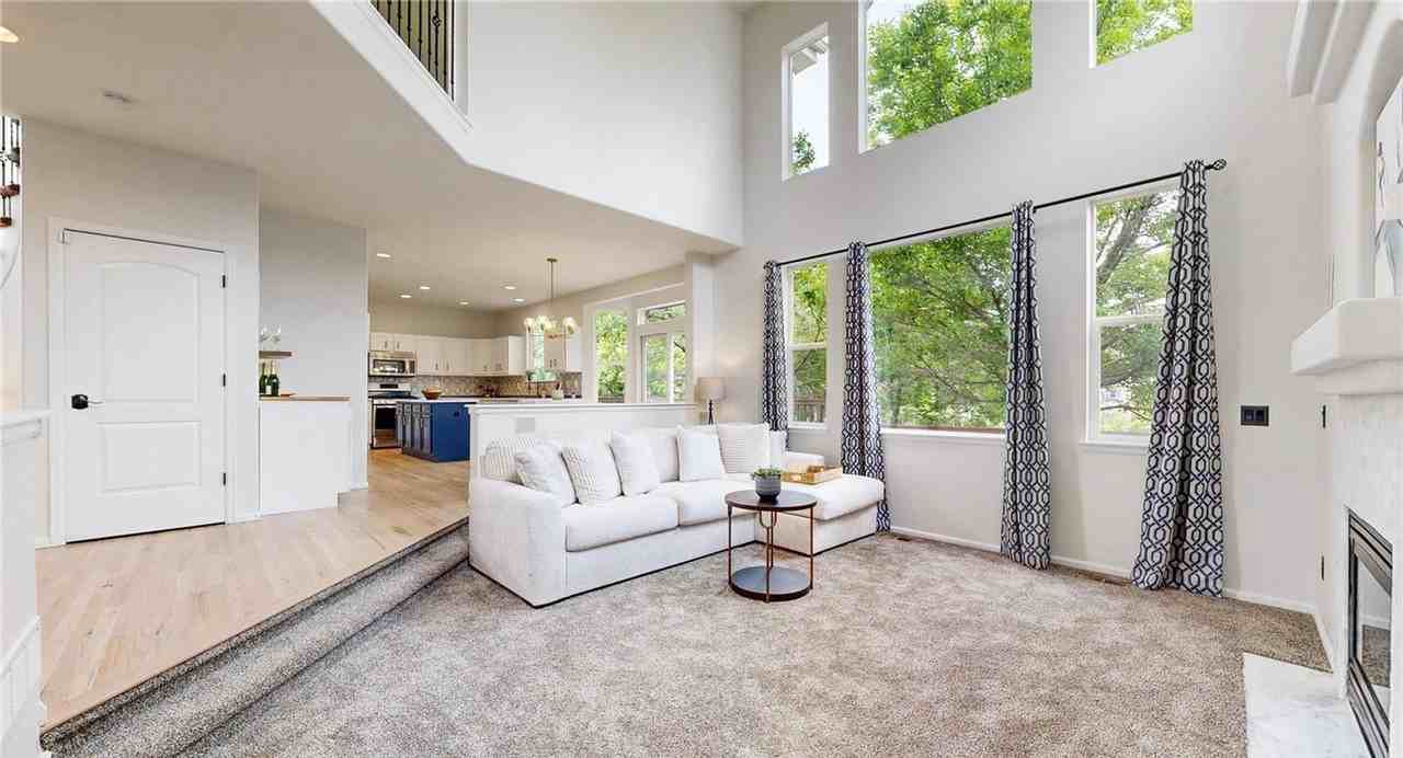 7597 Bison Ct - Photo 6 of 32