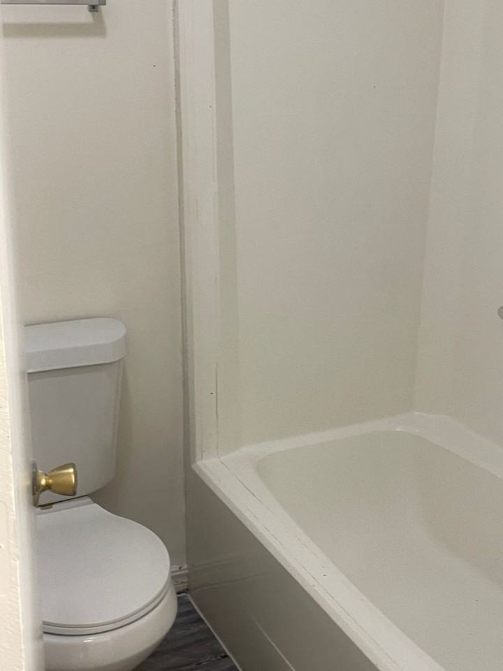 5126 S Delaware Pl #B - Photo 5 of 7