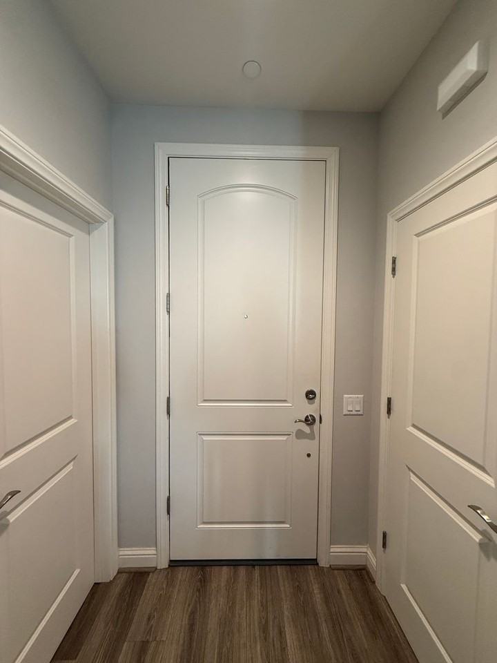 1919 Sterling Pl - Photo 6 of 41