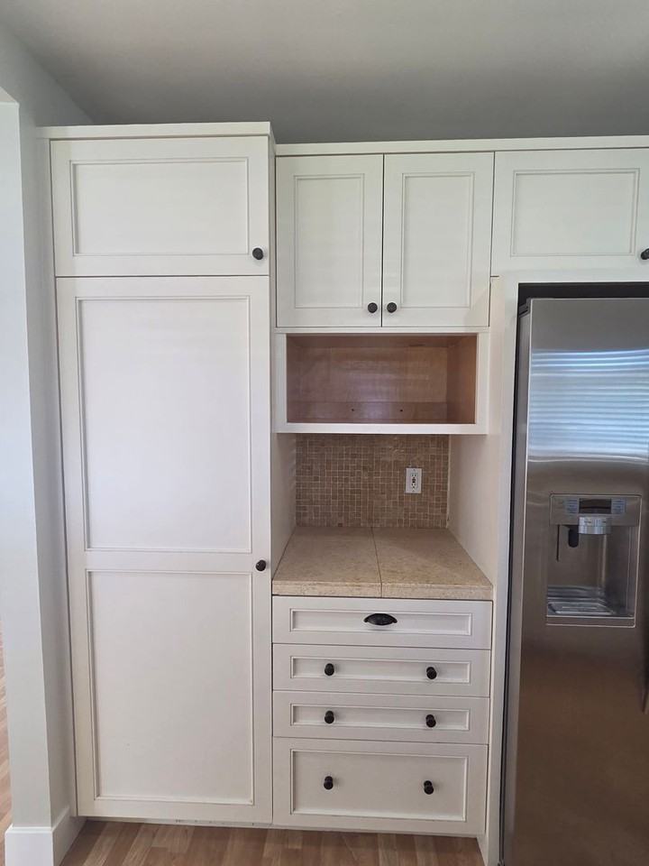 985 Phillips Ave - Photo 2 of 41