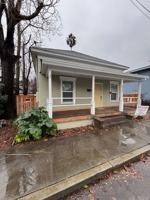 featured image of 271 E 8th St