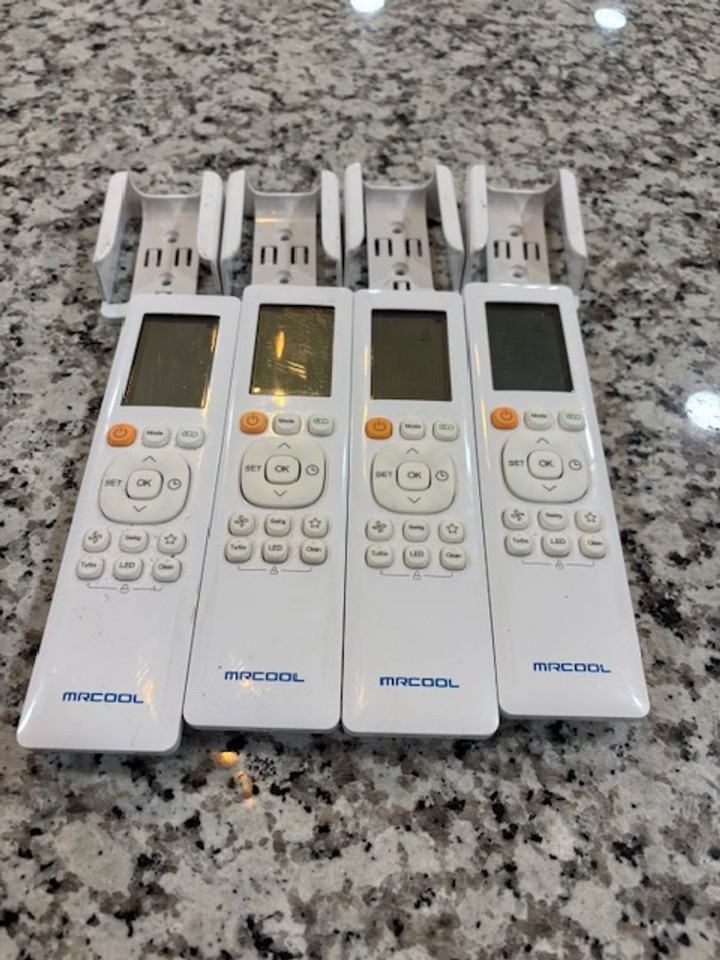 271 E 8th St - Photo 5 of 18