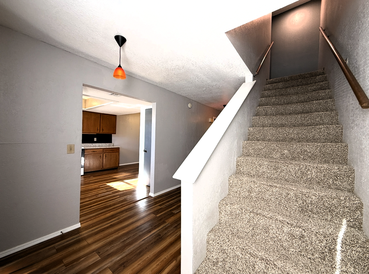 8081 Nw 23rd St - Photo 7 of 18