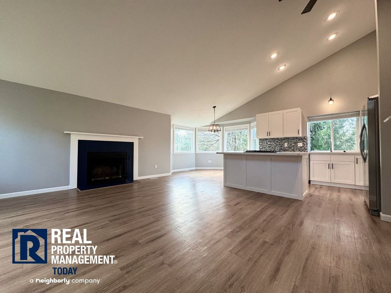 30825 47th Ave S - Photo 4 of 23