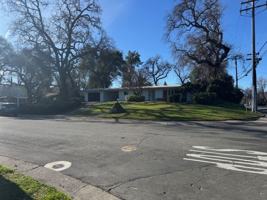 featured image of 2304 Washington Ave