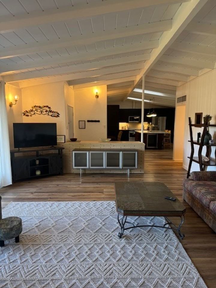 2304 Washington Ave - Photo 7 of 30