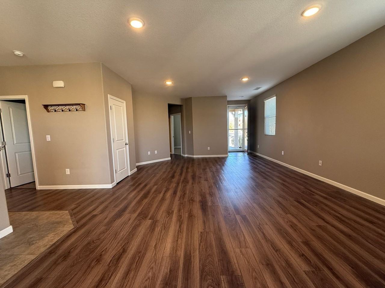 943 High Apple Ct - Photo 4 of 19