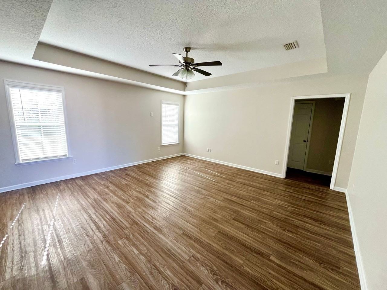 2562 Tuscan Way - Photo 3 of 13