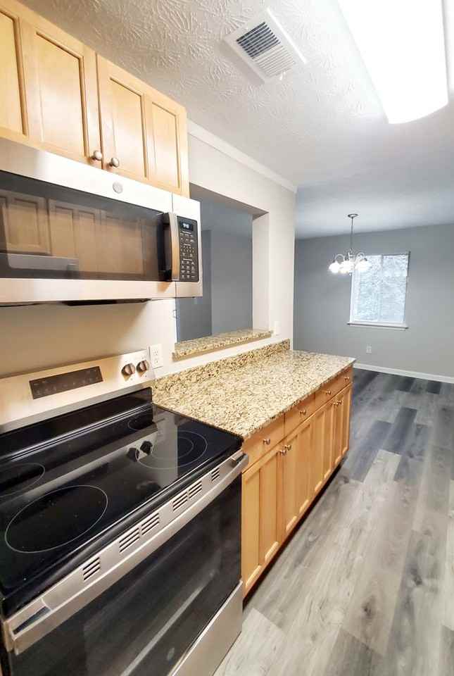 2396 Lawrenceville Hwy #F - Photo 5 of 27