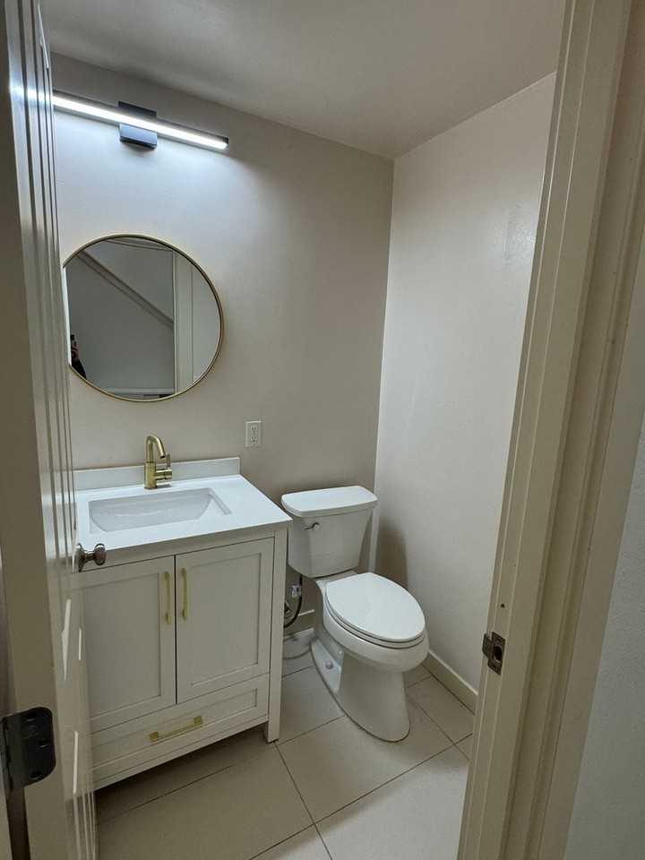 16006 Ne 41st Ct - Photo 4 of 25