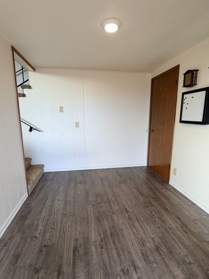 1312 N Western Ave - Photo 3 of 19