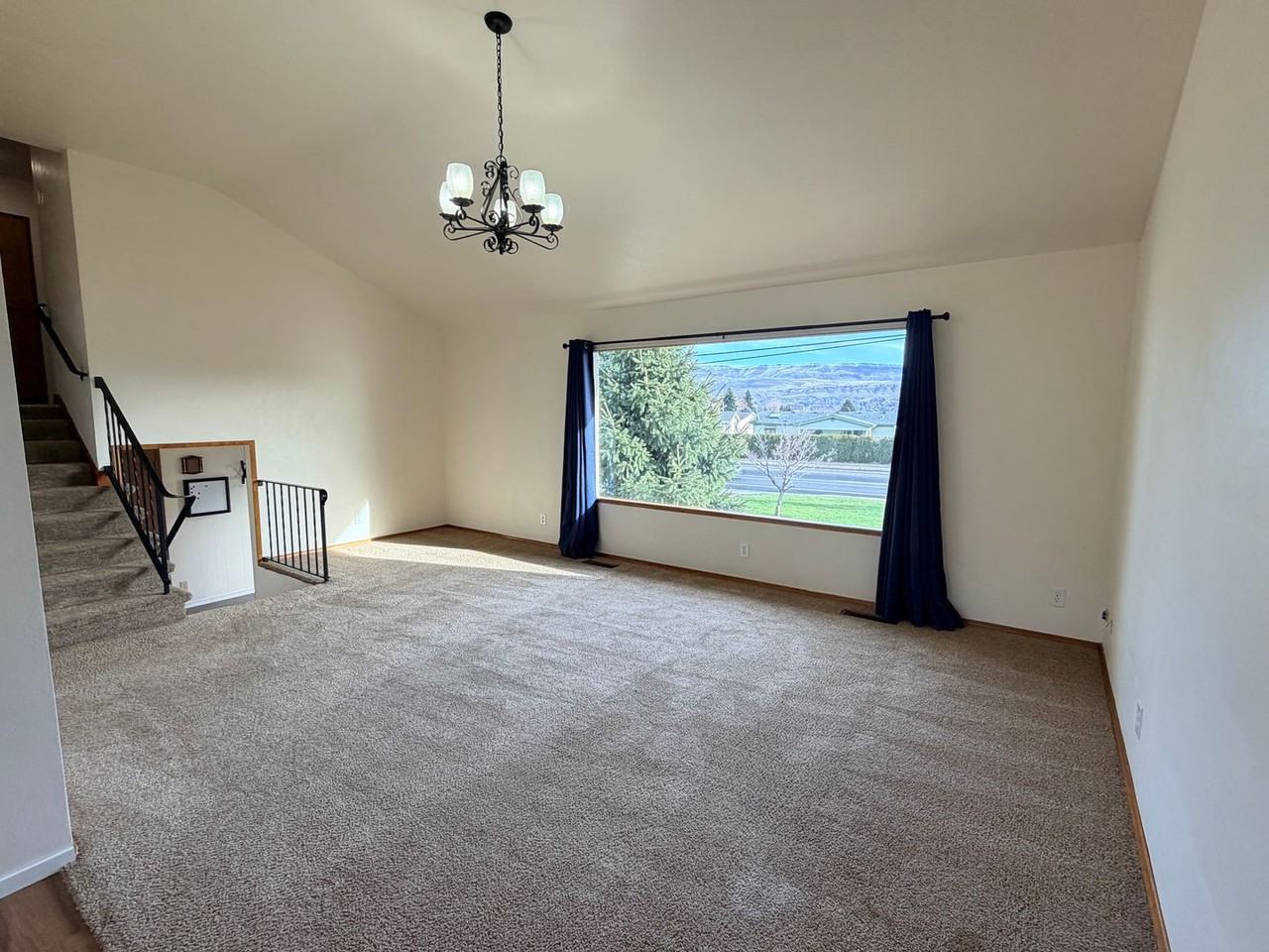 1312 N Western Ave - Photo 5 of 19