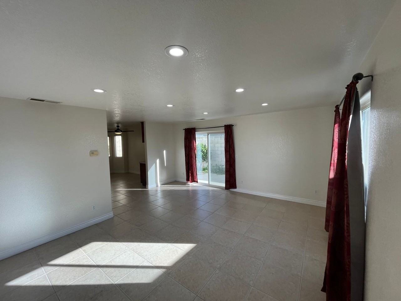 1632 S Mcclelland St - Photo 3 of 15