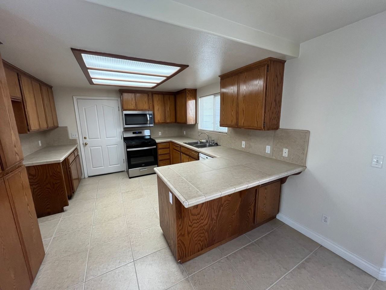 1632 S Mcclelland St - Photo 5 of 15