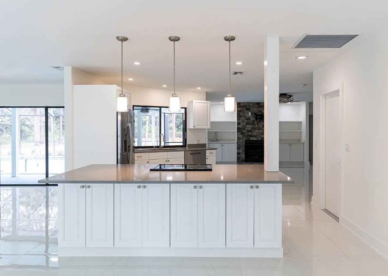 5588 Wendy Ln - Photo 6 of 37