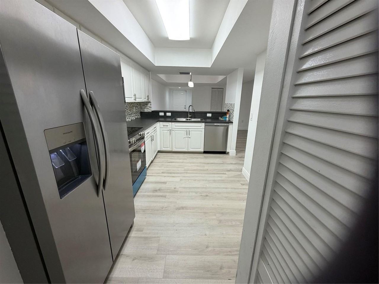 10115 W Atlantic Blvd - Photo 2 of 18