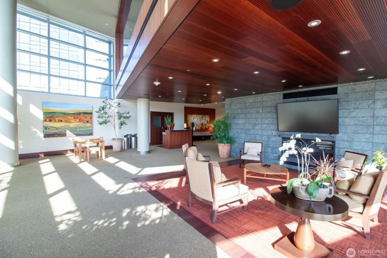 10700 Ne 4th St #1210 - Photo 5 of 28