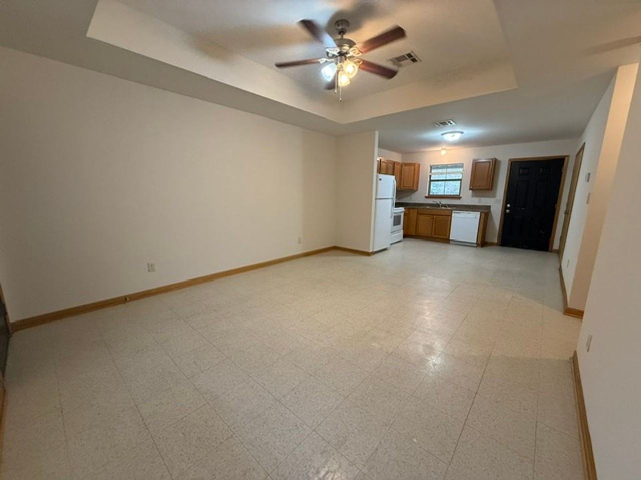 2528 Crockett St - Photo 3 of 19