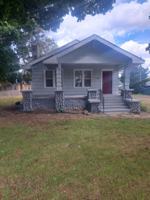 featured image of 104 N Farr Rd